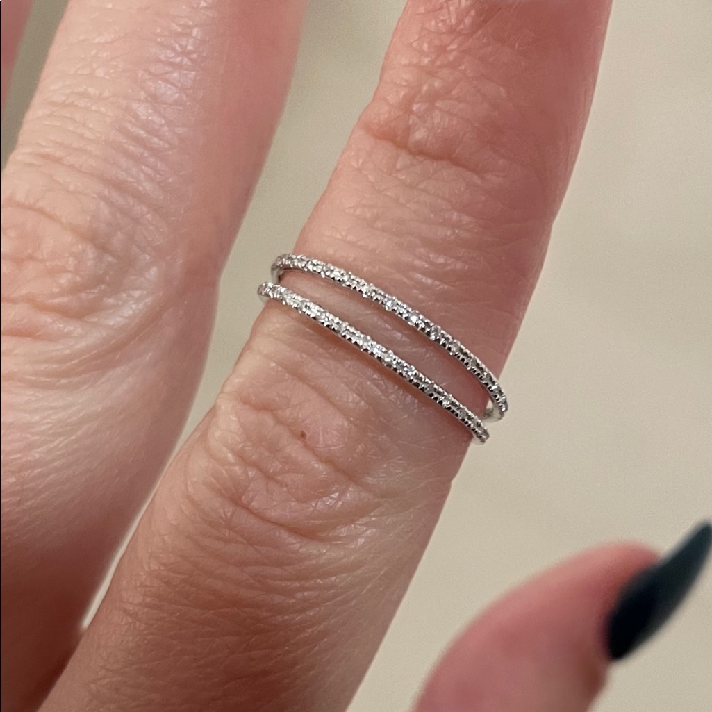 White Gold And Diamonds Ring